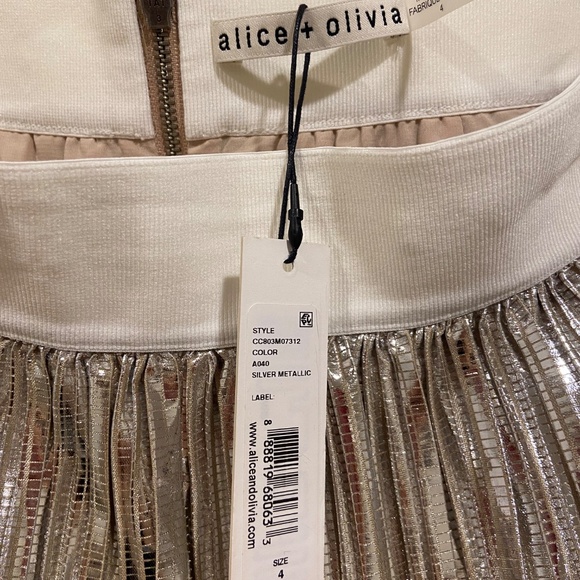 BRAND NEW Alice + Olivia Metallic Skirt Size 4 - Picture 4 of 4